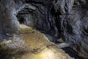 tunnel della miniera